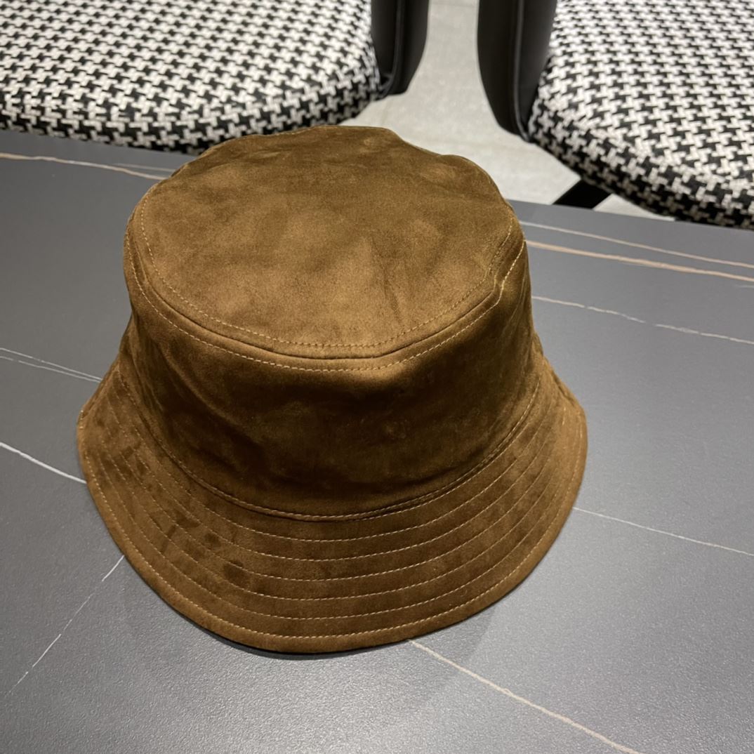 Christian Dior Caps